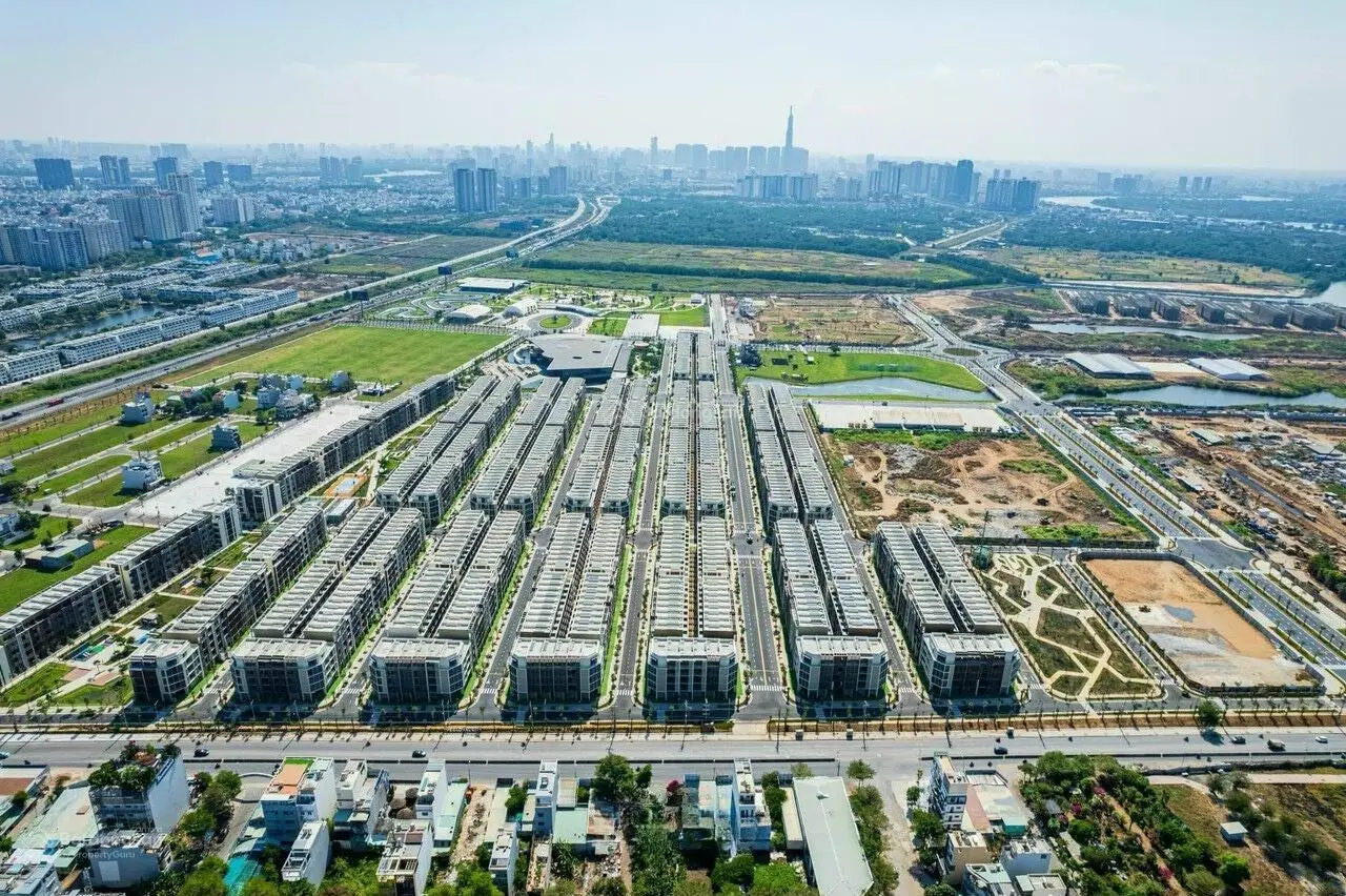 Bán đất HAMT 8x25m, mặt tiền Đỗ Xuân Hợp nền góc 2 mặt tiền thuận lợi đầu tư kinh doanh