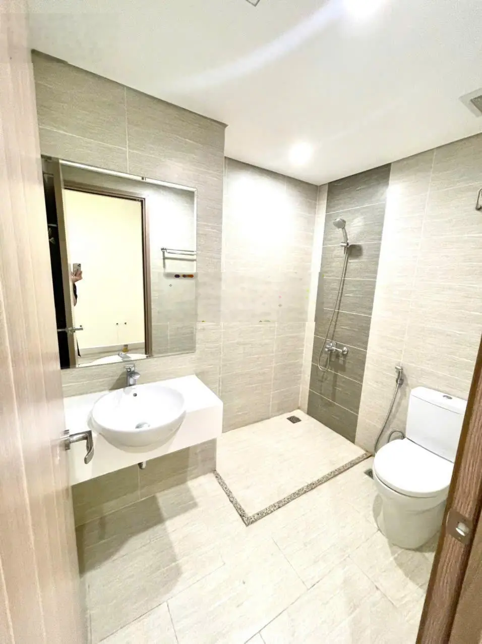 Chính chủ cần bán gấp căn hộ chung cư Studio 34m2 Tòa S402, KĐT Vinsmart City