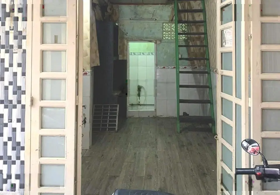 Cần bán nhà 120/ Trần Hưng Đạo, thông qua Bùi Viện, Q.1. 0778 066 *** ( minh )