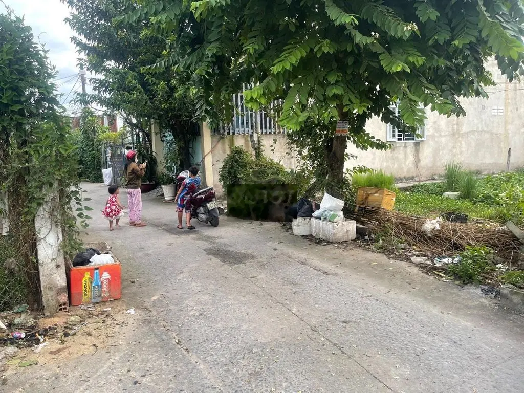 Bán gấp đất thổ 6,5x15m Giá 1tỷ250 MT đường Tân Thới Nhì 12 - Hóc Môn
