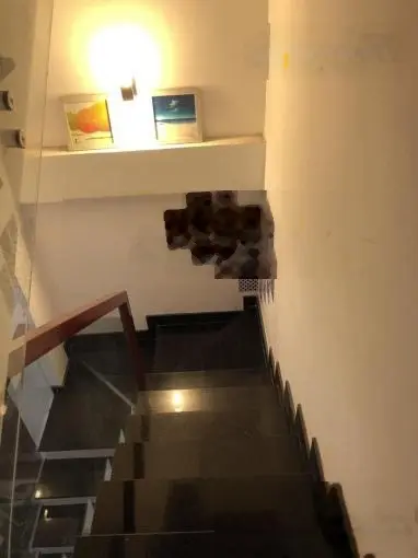 Bán gấp nhà riêng 60m2 đường Thích Quảng Đức, Phú Nhuận SHR