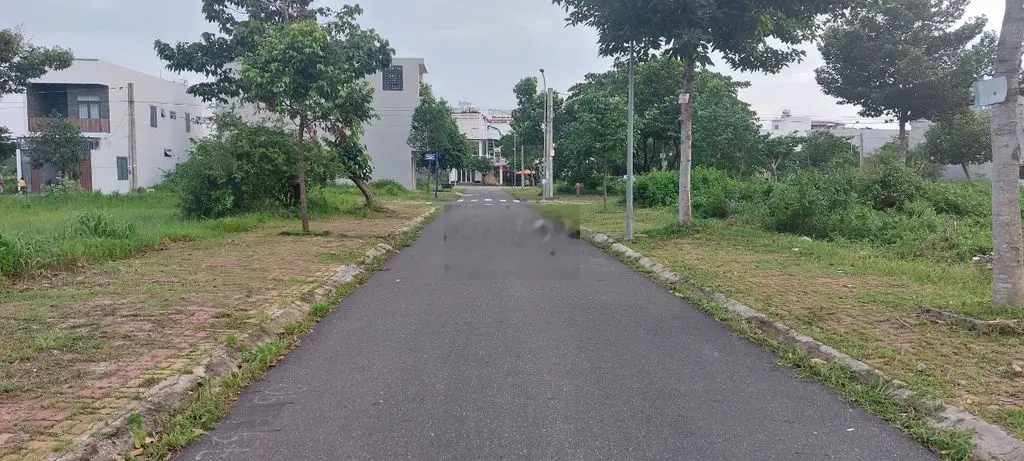 đất mặt tiền Nguyễn Chích kề bên đường Võ Văn Kiệt thuộc Long Tâm