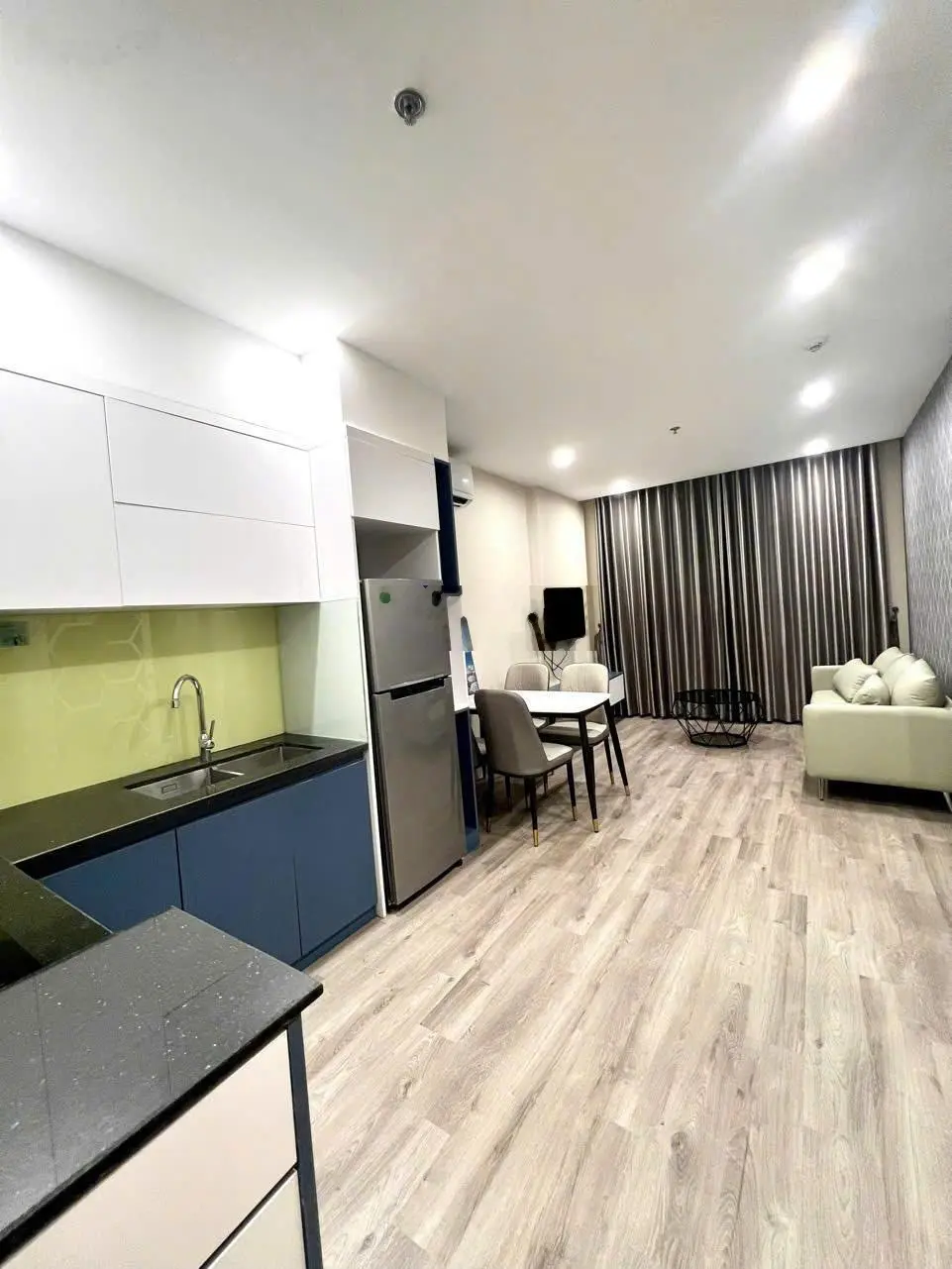 Bán căn hộ 1+1 Vinhomes ocean park, full đồ mới, giá 2,24 tỉ thu net. LH: 0879 703 ***