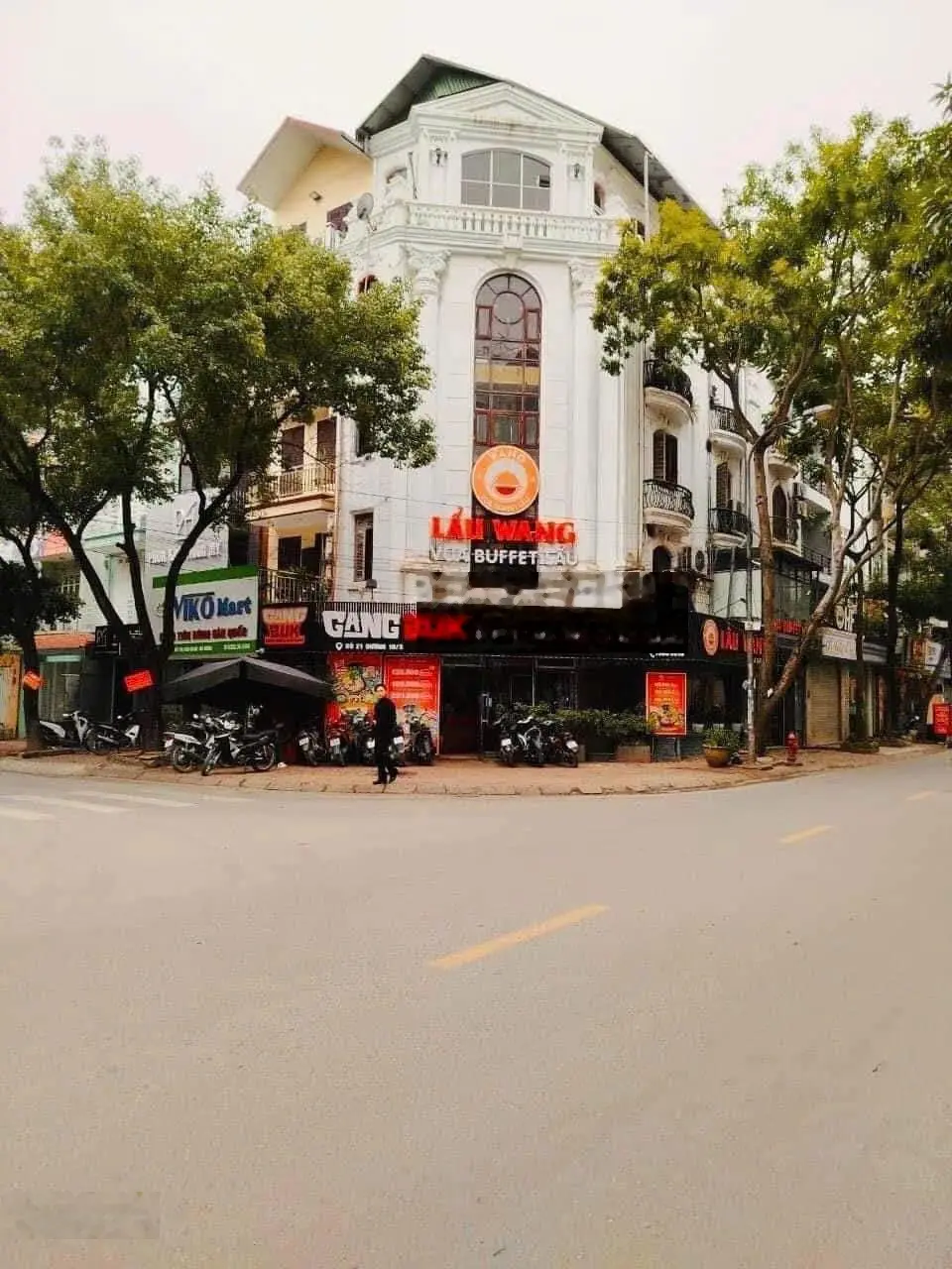 Bán biệt thự Mễ Trì Hạ Lô Góc 4 tầng 210m2 ôtô tránh, cho thuê, kinh doanh nhà hàng, khách sạn tốt