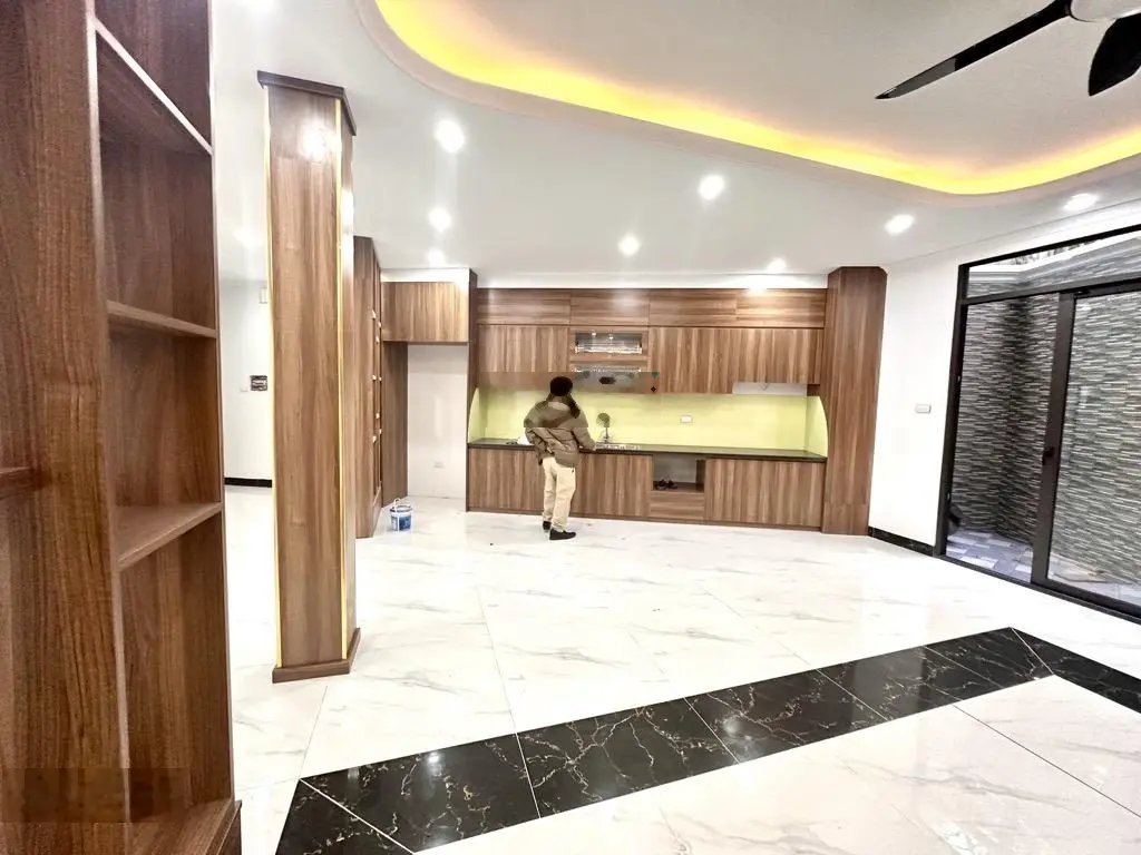 Ngũ hiệp_ thanh trì, cực kì hiếm, giá tốt nhất. diện tích rộng, có sân trẻ vui đùa: 70m* 4 tầng.
