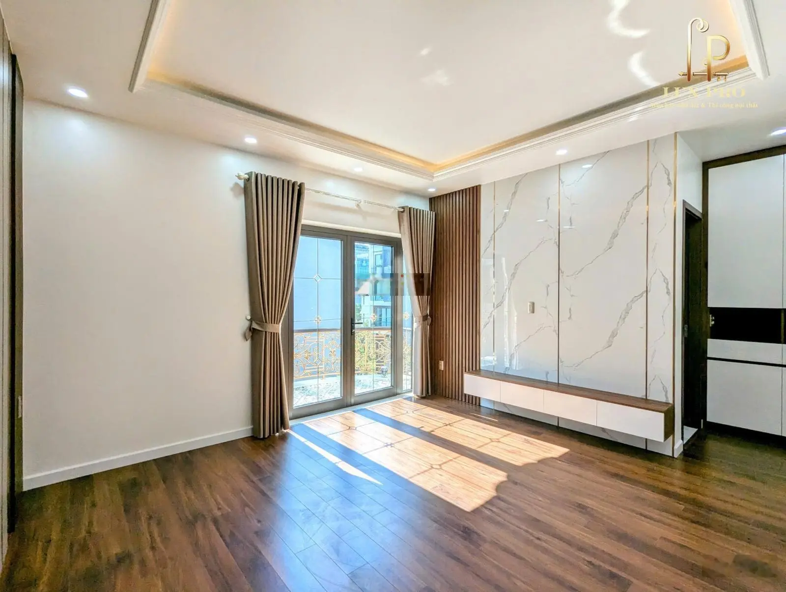 Bán nhà mặt tiền 6m khu phân lô Lê Hồng Phong
