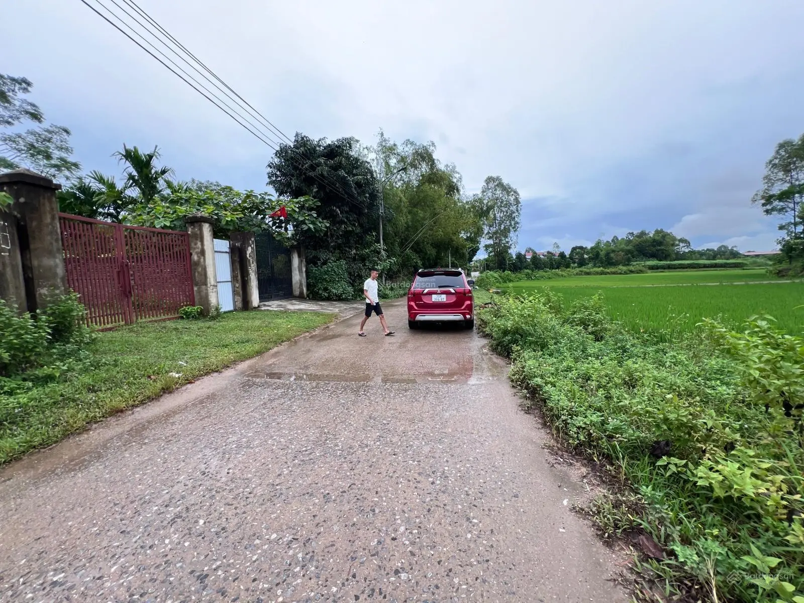 Bán gấp 2240m2 300m2 TC tại phường Đắc Sơn, Phổ Yên Thái Nguyên, cách DT 301 vào 200m