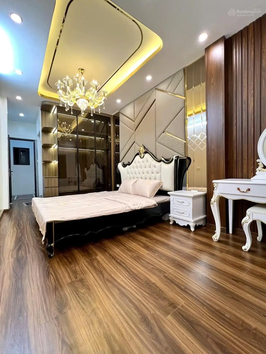 Phải thật nhanh vì chỉ với 5,9 tỷ sở hữu tổ ấm, cung điện 4 tầng 3 phòng ngủ master tại Đội Cấn