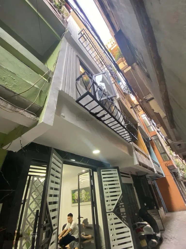 Bán nhà phố Vũ Trọng Phụng, gần phố, ngõ nông rộng, thoáng 36m2 - 4 tầng - 7 tỷ 380