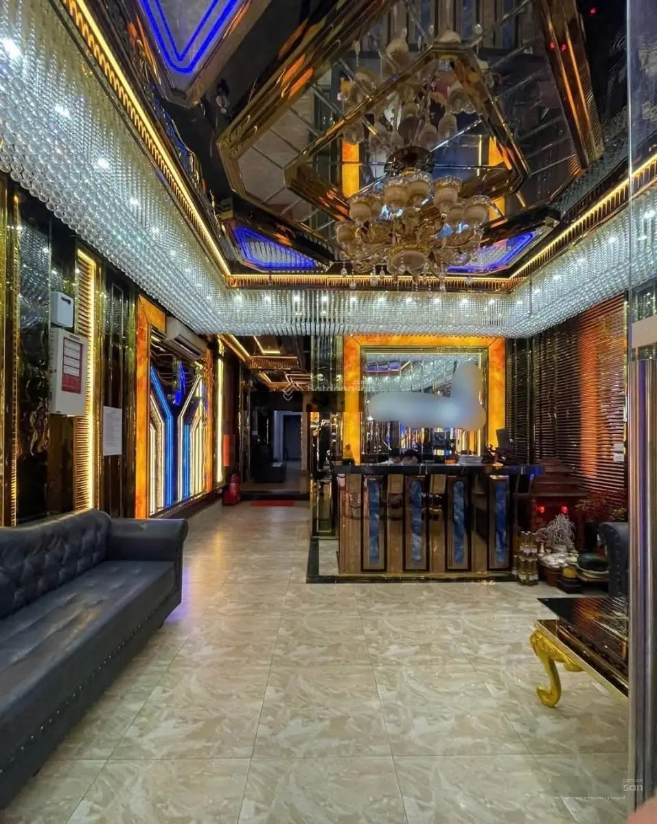 Bán Nhà mặt phố Trung Hòa, 85 tỷ, 132 m2, đẹp, nhiều tiện ích
