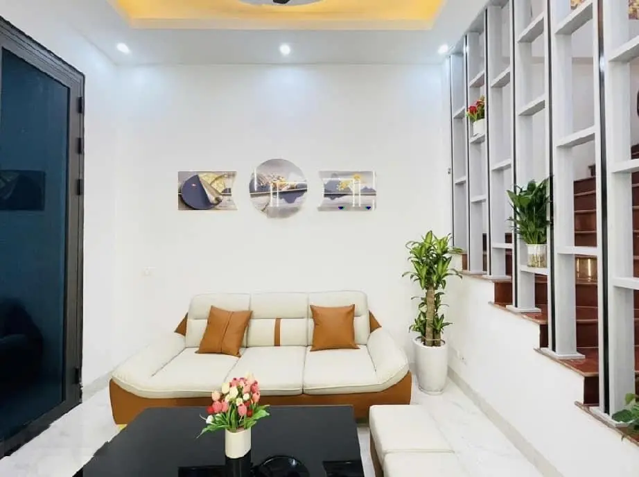 Mặt ngõ Trần Khát Chân - DT 32m - 5tầng thang máy - MT 4m - 6,5tỷ - mặt ngõ ô tô - kinh doanh