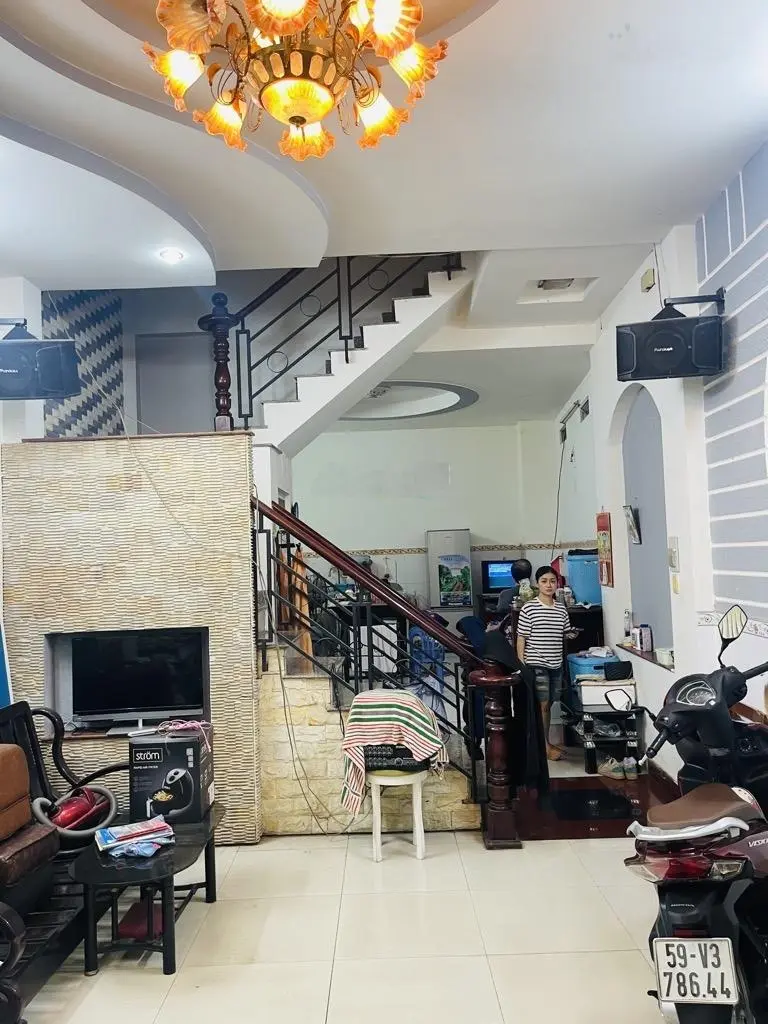 Bán nhà 63m2 tại đường Nguyễn Tư Giản, Phường 12, Gò Vấp, giá nhỉnh 6 tỷ