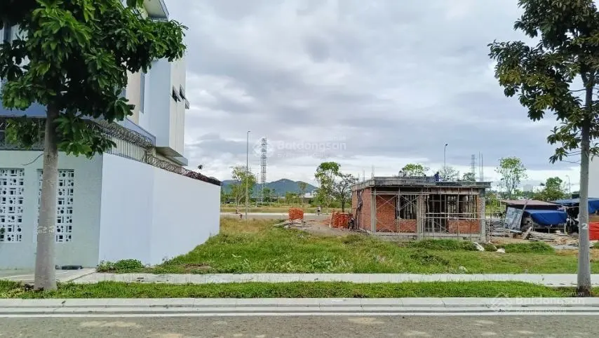 Bán lô biệt thự gói 7 kđt mỹ gia , gần trường mầm và công viên chỉ 28tr/m2 , sót lô đẹp giá tốt