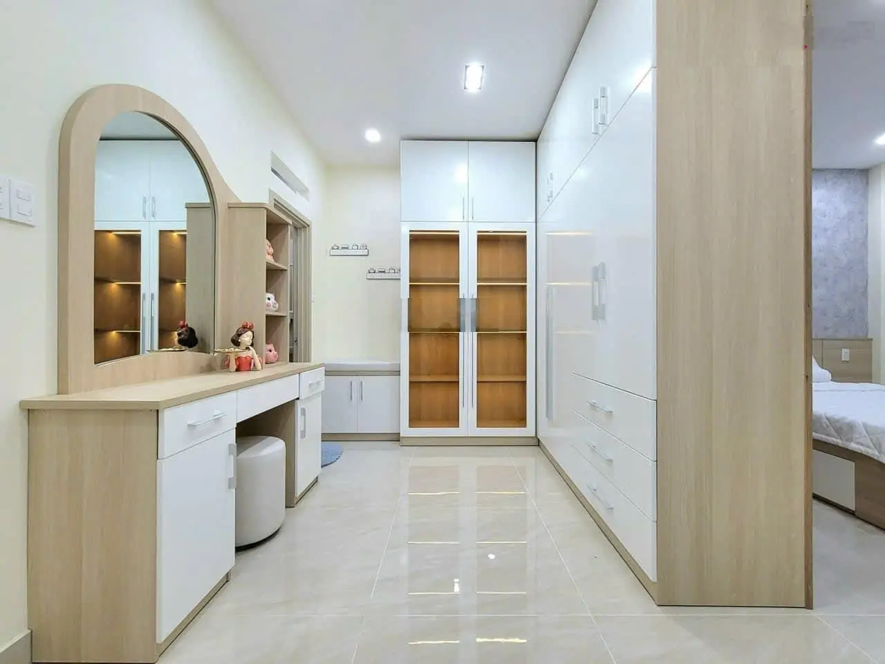 Nhà đường Số 47, Thảo Điền, Q2. DT 60m2, trệt - 3 lầu. Gần trường Quốc tế BIS