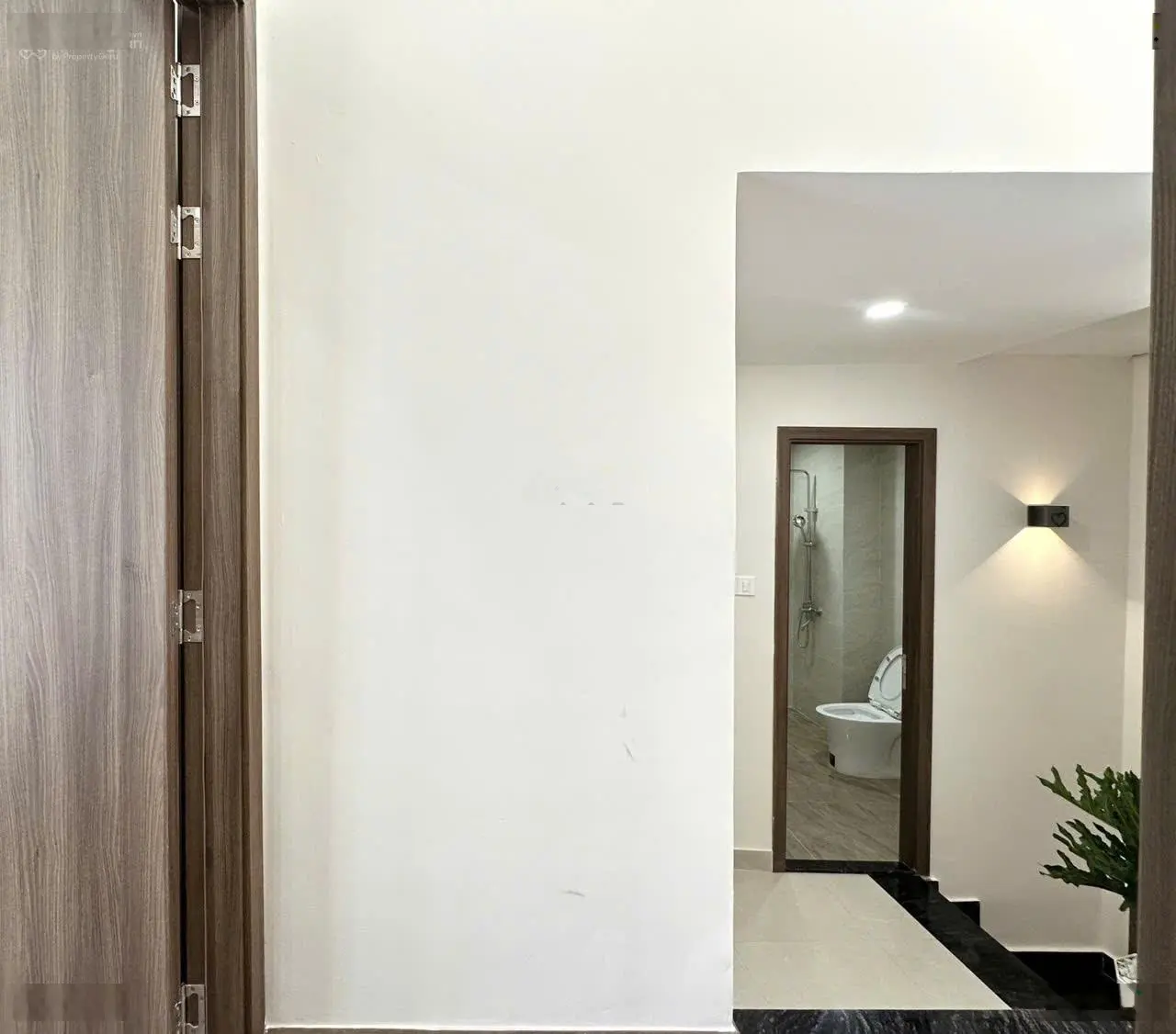 Nhà hxh 98m2 2tầng ngang 5,4m shr hoàn công đủ giá 9,4tỷ lh 0949351891 mr toan