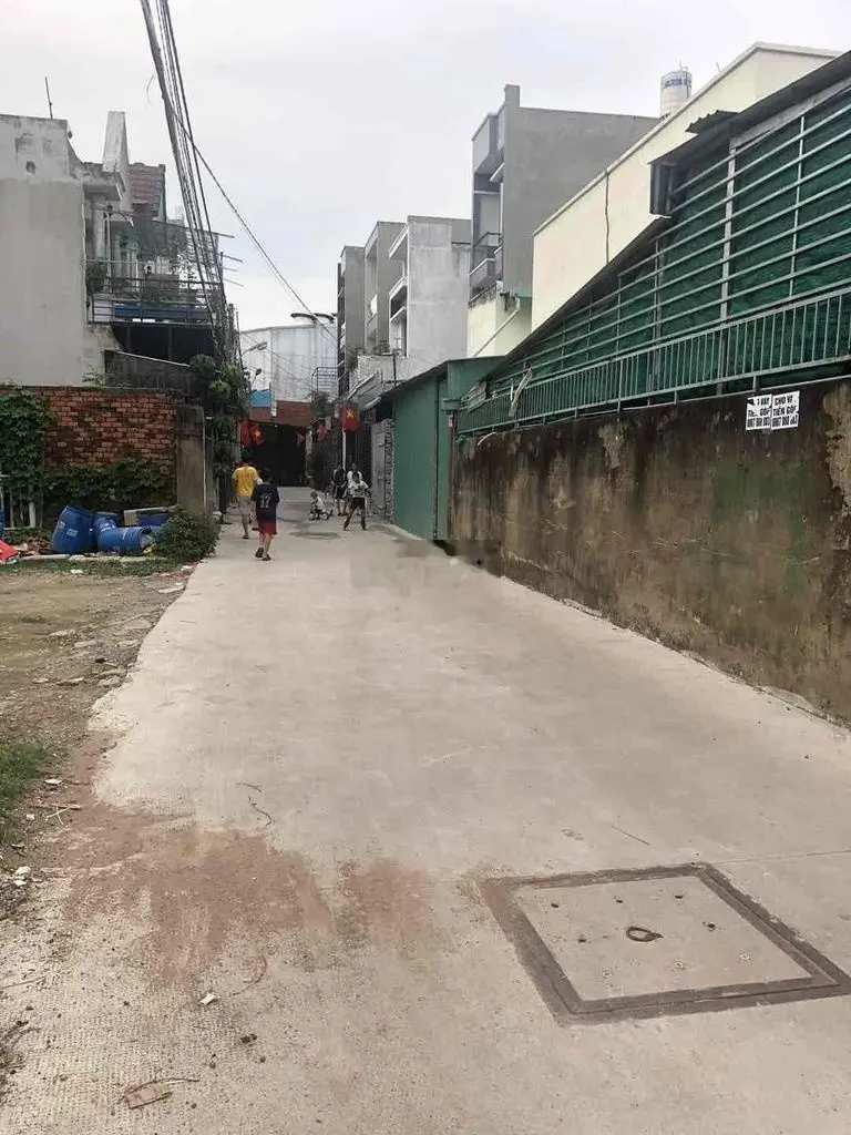 Giảm 400tr bán gấp nhà đường Nguyễn Hữu Cảnh cách trường học 300m