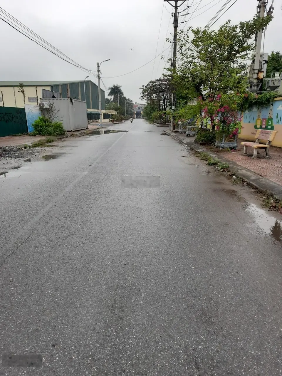 Bán đất KĐT Chi Đông, Mê Linh, 165 m2, Mt 6, đg 11,5, vị trí đẹp có nhiều nhà đang ở, sđ, 23,9 tr/m