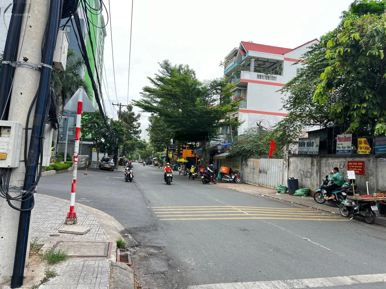 Mặt tiền Tô Vĩnh Diện TP Dĩ An sát khu B ký túc xá đại học GQ TP HCM. DT ~ 1000m2 có MB thuê 60tr/t