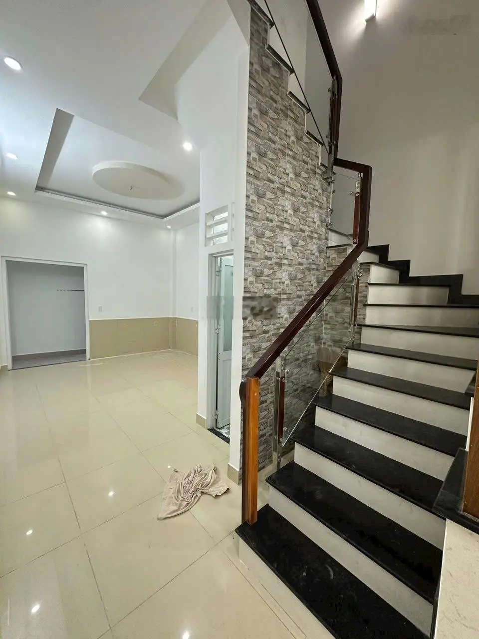CC bán nhà 1trệt, 2lầu, hẻm đường 8 gần Lò Lu, PTrường Thạnh, Q9, giáp KĐT Đông Tăng Long
