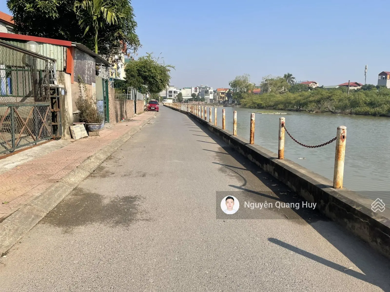 Bán lô đất 100m2 view hồ Đầm Tranh lớn tại Cự Khối, tặng nhà khung 2 tầng, vị trí cực đẹp.