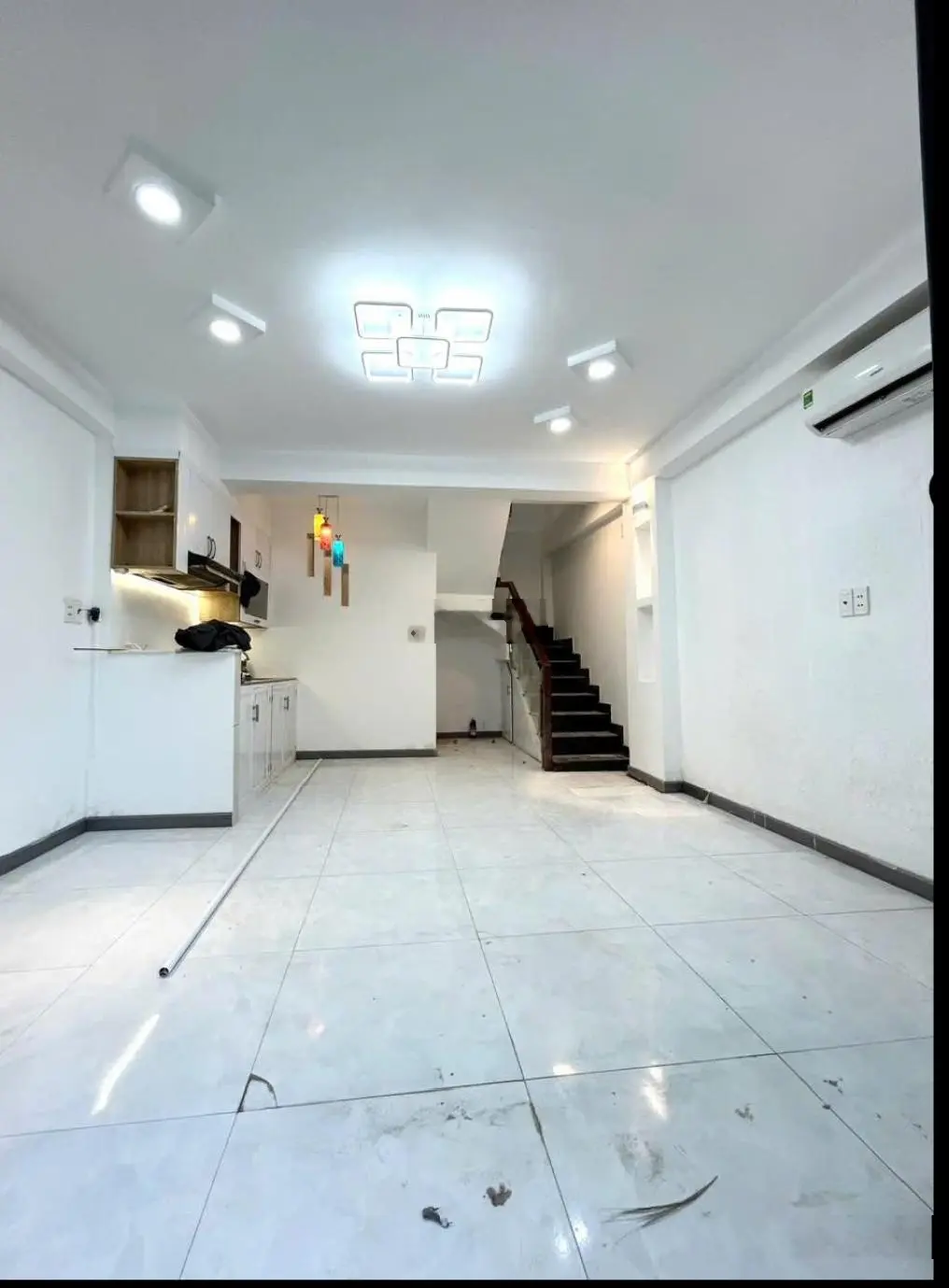 Chỉ cách mặt tiền Nguyễn Duy Trinh 50m - kế trường học - bệnh viện - DT 72m2 giá 5,8 tỷ hẻm rộng