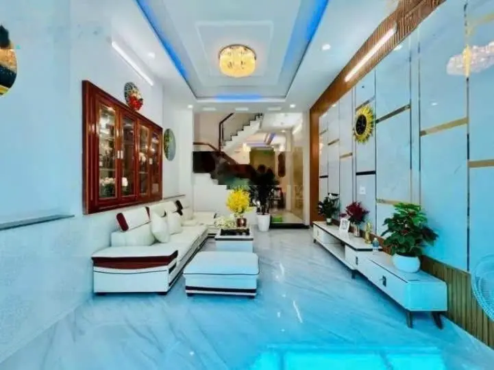 Nhà HXH Tô Ngọc Vân, Thạnh Xuân, Q12. DT 58m2, trệt - 3 lầu. Giá 2 tỷ 150. Gần bến xe ngã tư Ga
