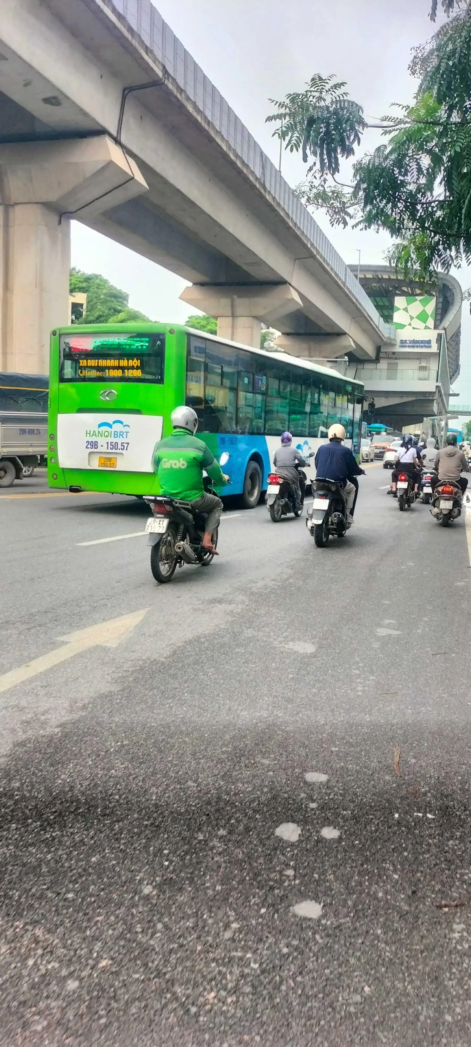 Siêu phẩm 5 tầng DT 35m2 MT 3.3m Giá 8.1 tỷ. Mặt Phố Kinh doanh Ô tô tránh Trần Đăng Ninh Hà Đông