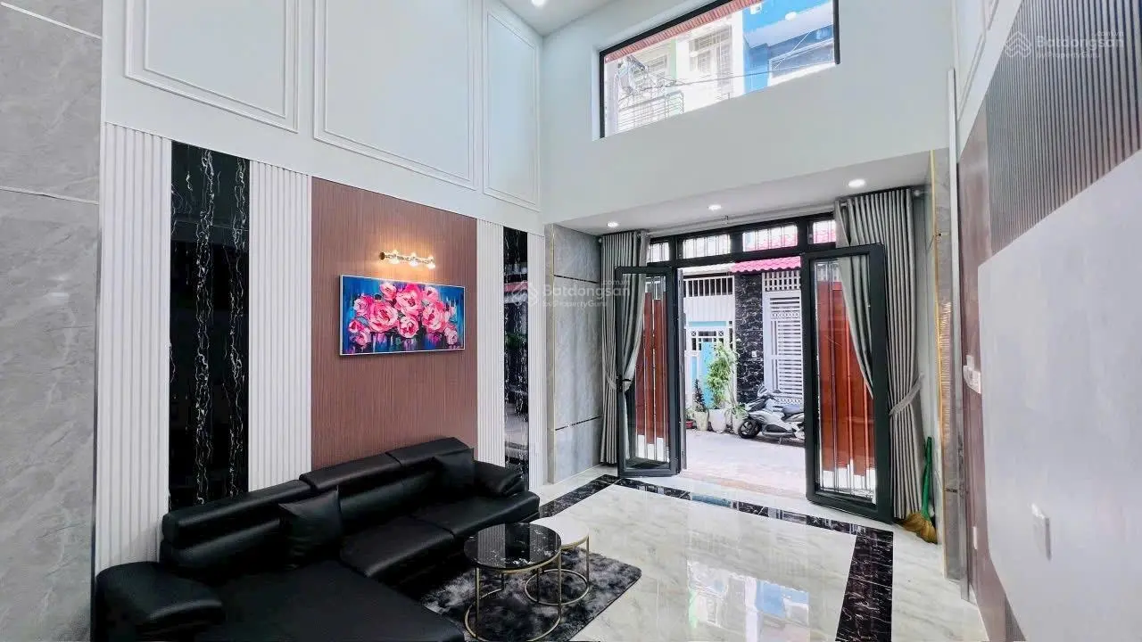 Tôi cần bán gấp căn nhà Nghĩa Phát, Tân Bình giá 3tỷ3/46,5m2. Đủ nội thất, Sổ hoàn công 1trệt2lầu