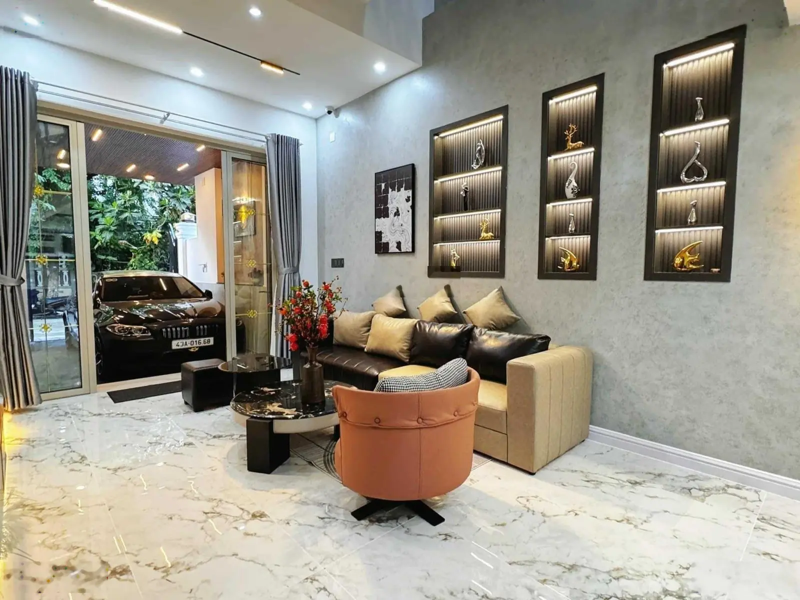 Bán nhà 3 tầng mái đúc sàn đúc 4PN, 3Wc, phòng thờ phòng khách đất 5X19m 95m2 đường Đoàn Khuê