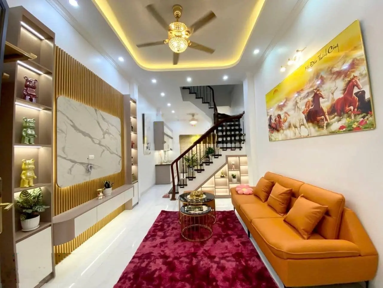 Bán nhà Trần Khát Chân ngõ thông kinh doanh đỉnh giá hạt dẻ quận vip Hai Bà nhà vị trí cực đẹp
