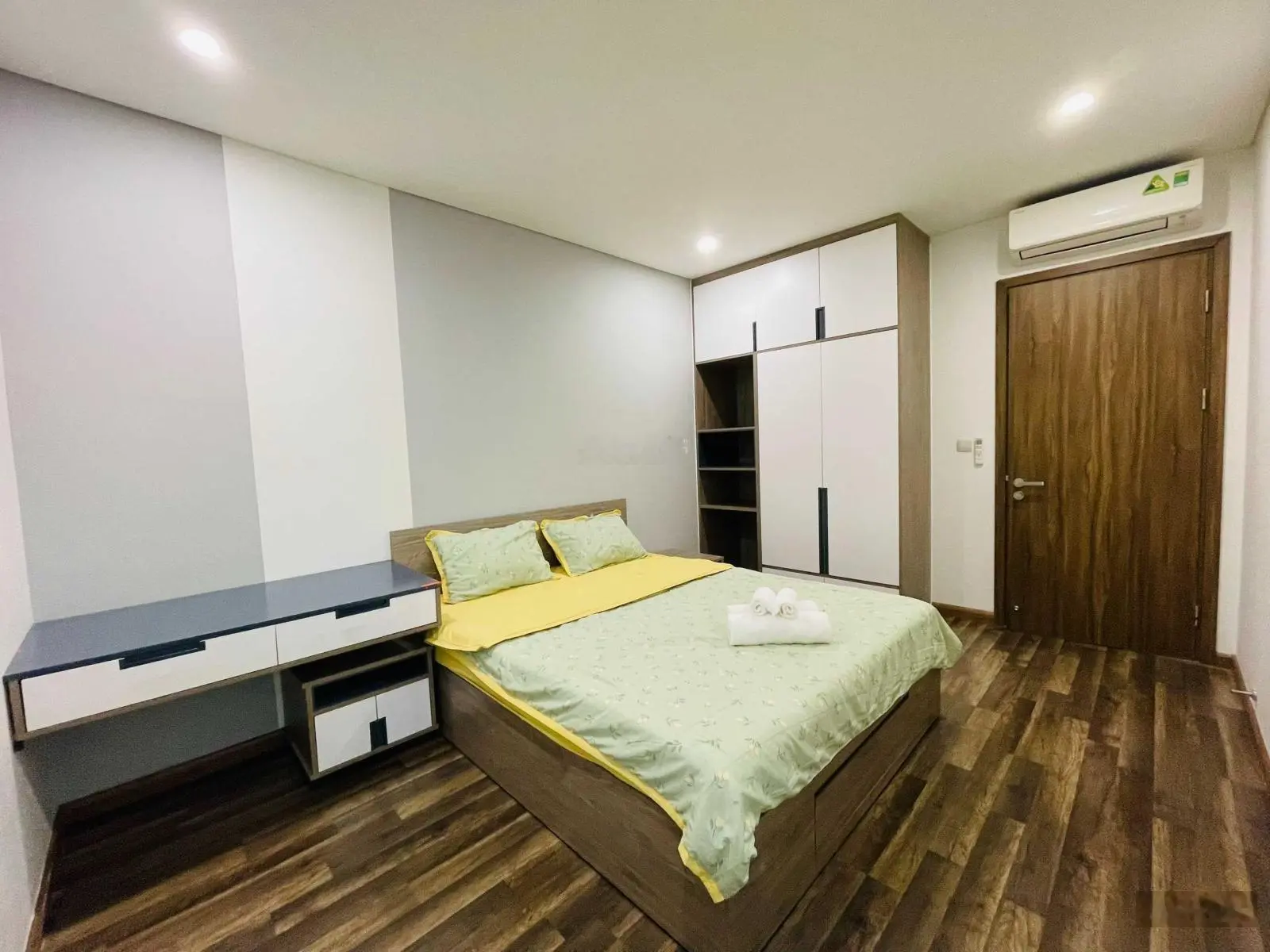 Cần bán chung cư An Phú lô A DT 86m2, 2PN tặng nội thất lầu cao, giá 3 tỷ chi tiết LH: 0936 449 ***
