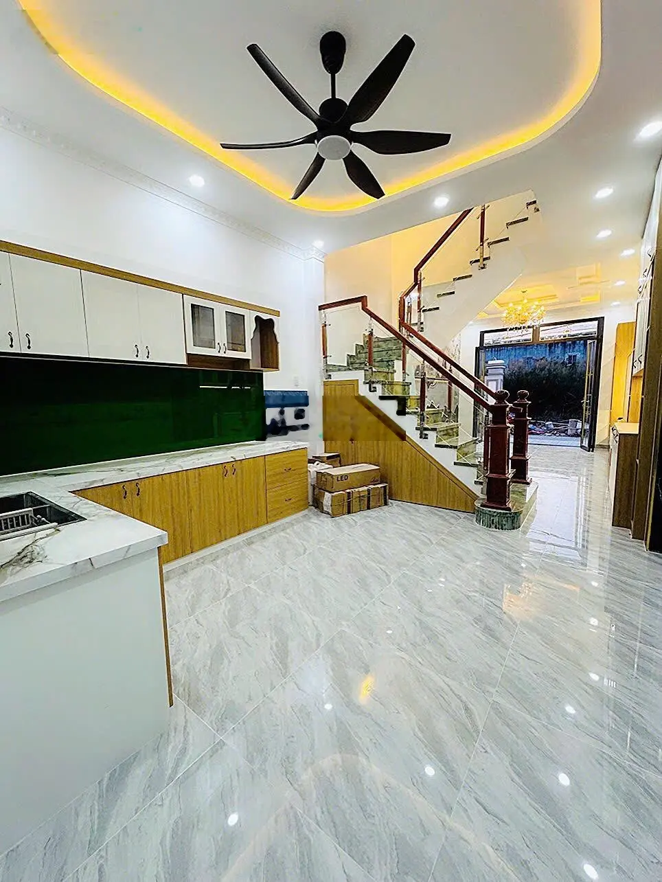 2,5 tỷ- Siêu Phẩm Nhà Quốc lộ 50, Kim Điền, Thị trấn Cần Giuộc, Tỉnh Long An. Thiết kế Sang Trọng