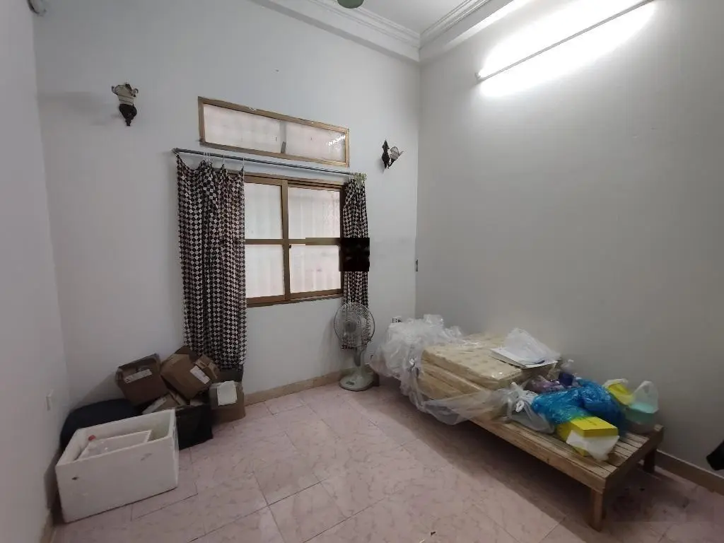 Bán nhà Chùa Láng, Đống Đa - mặt ngõ - kinh doanh - dòng tiền ổn định - DT 32m2 4 tầng giá 8.4 tỷ