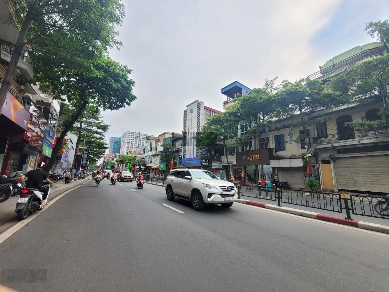 Căn duy nhất - bán nhà lô góc phố Tây Sơn, Quang Trung, Đống Đa 69m2 * mặt tiền 4.5m, ô tô tránh