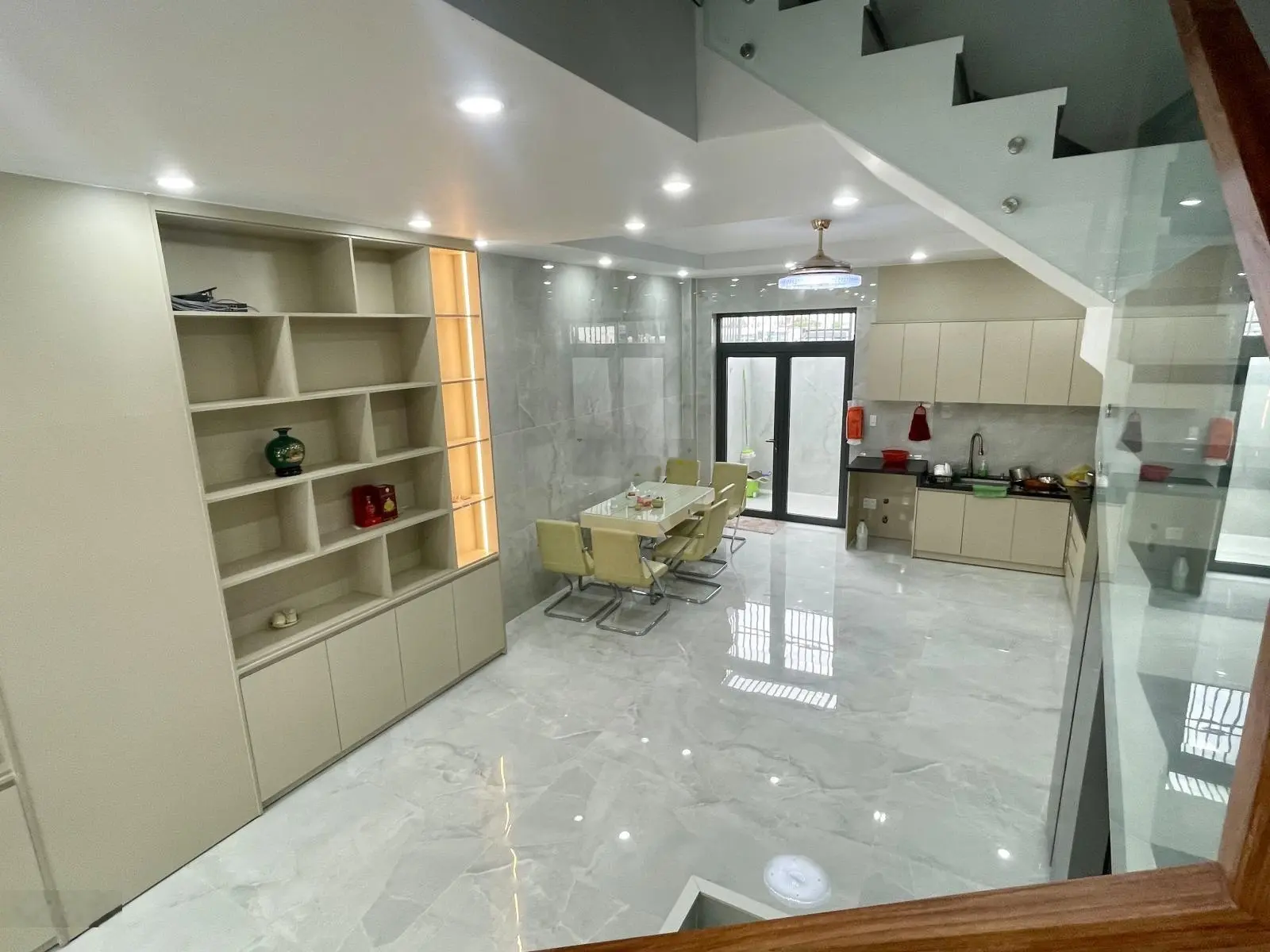 Bán nhà 3 tầng mới xây 4pn 5wc gói 4 - Mỹ Gia full nội thất xịn đẹp, gần view sông Quán Trường