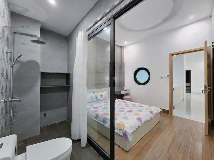 Định cư úc cần bán nhà bà hạt, quận 10-giá:3.2tỷ/76.8m2(4.8x16m). sổ sẵn. đang cho thuê 24 triệu