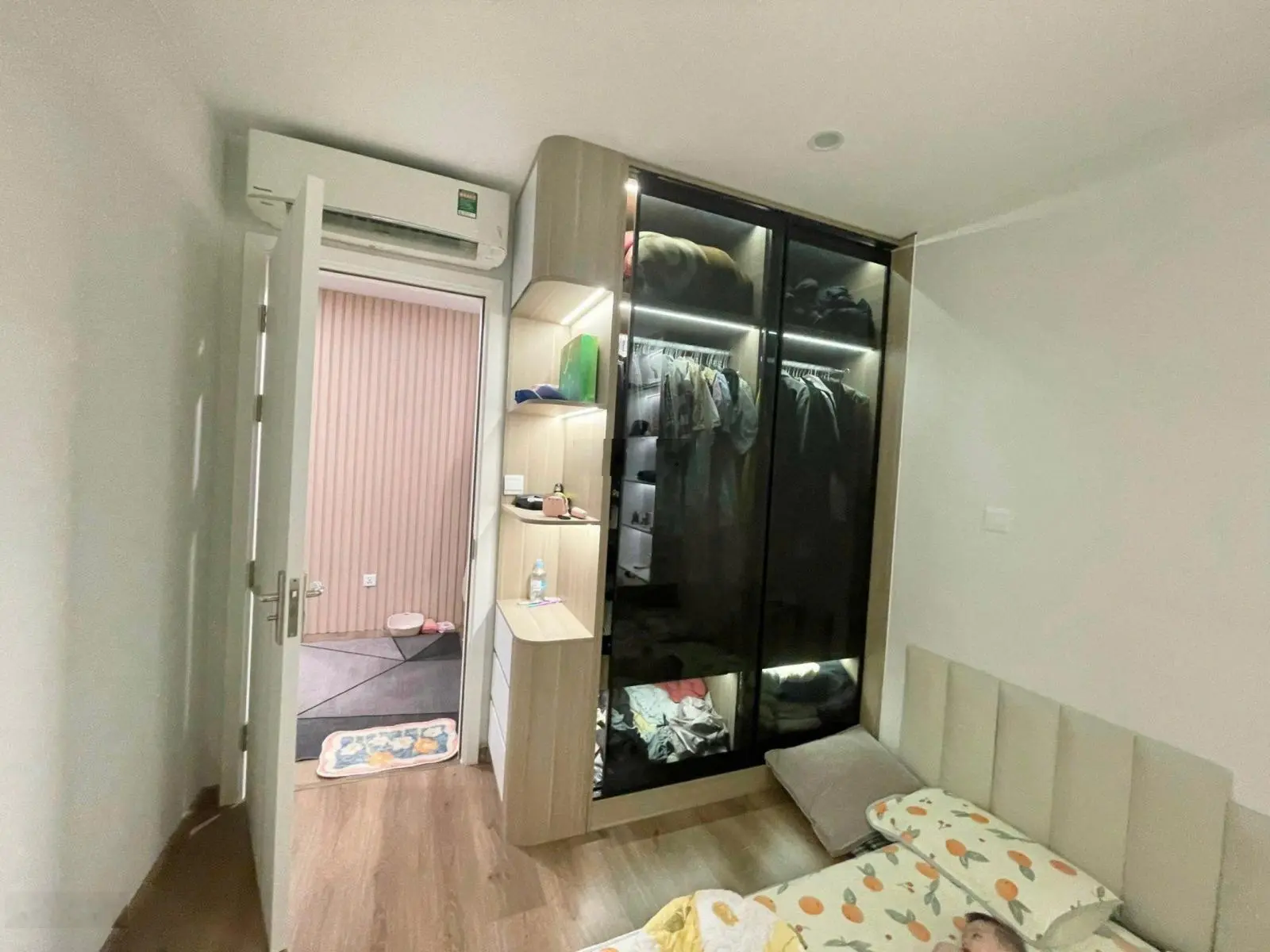 Chính chủ cần bán căn 1ngủ cộng 43m2 tại Vinhomes Smart city full nội thất 2,4 tỷ