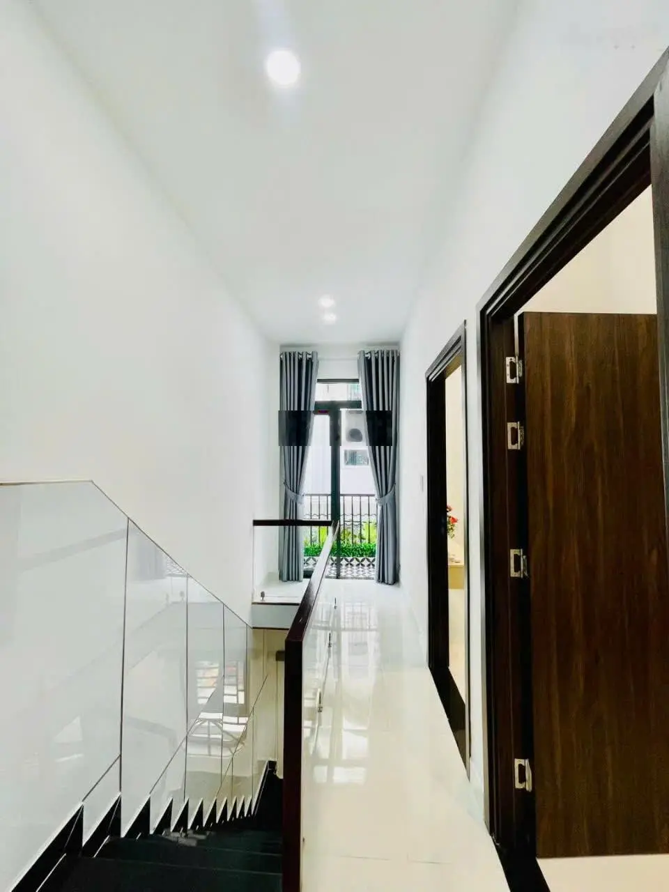Bán nhanh nhà Hồ Văn Huê,p9, Phú Nhuận gần Công Viên Gia Định DT 60m2 hẻm xe hơi, giá 2ty800, SHR