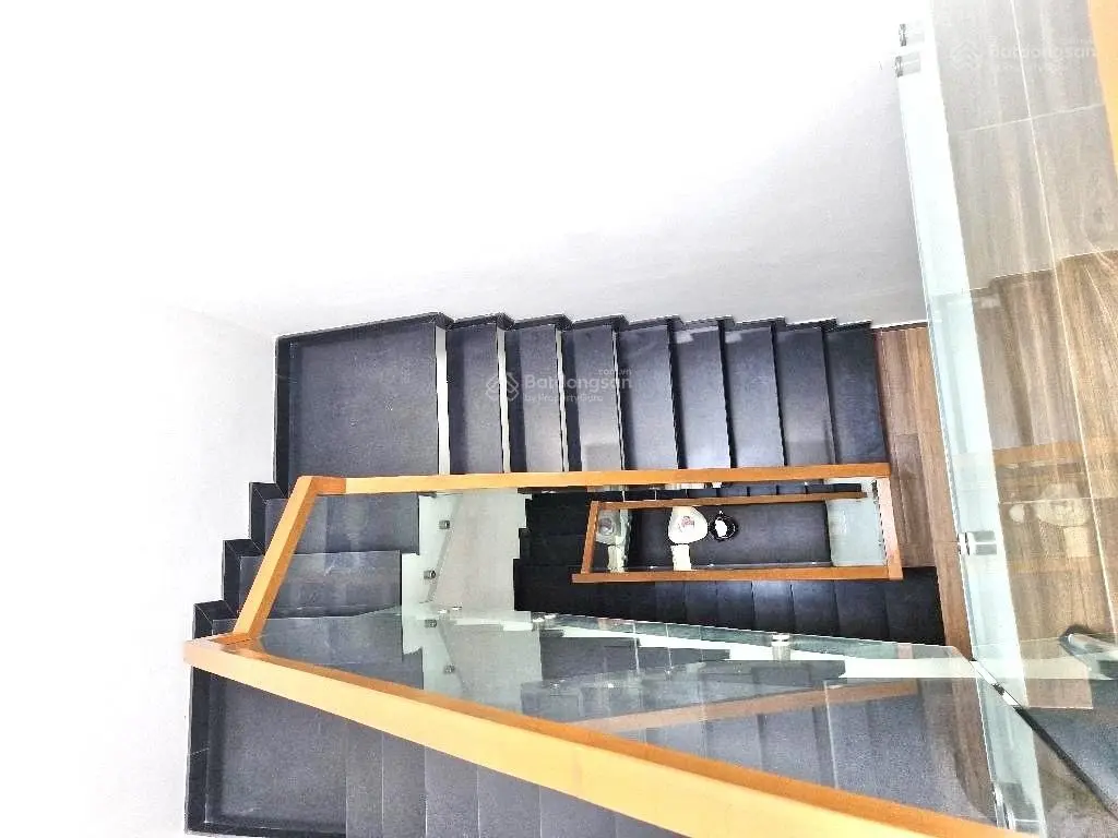 Nhà 3tầng 5x16m (pk, bếp, phòng thờ, 4pn, 4wc) ngay lã xuân oai - quận 9 - khu phân lô đẹp - hxh