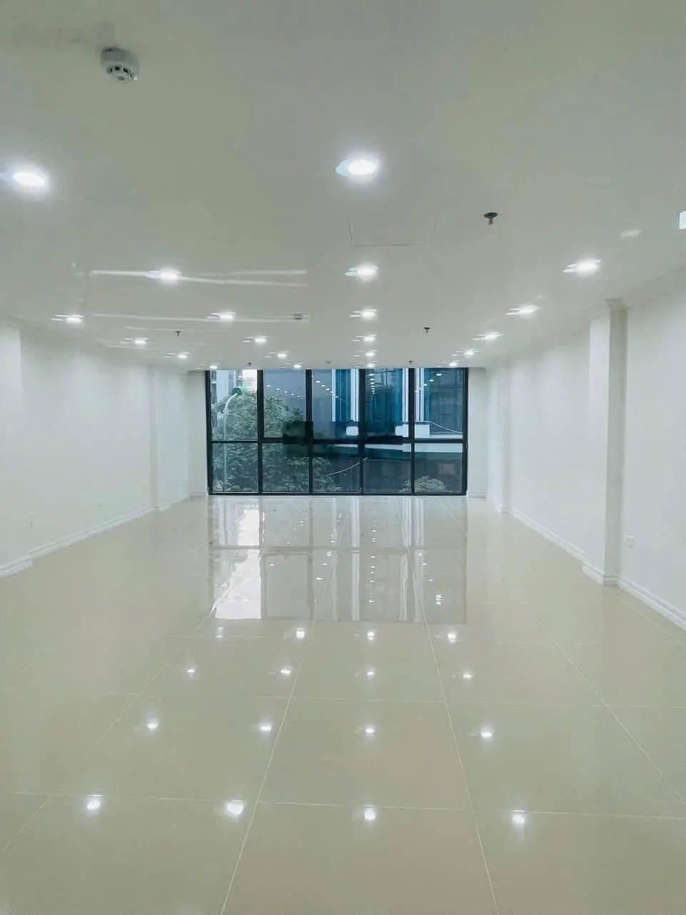 Hạ Chào 7Tỷ Bán Gấp Nhà 9 Tầng Mặt Phố Hồ Tùng Mậu Cầu Giấy, DT65/70M MT 5M Giá 39Tỷ.