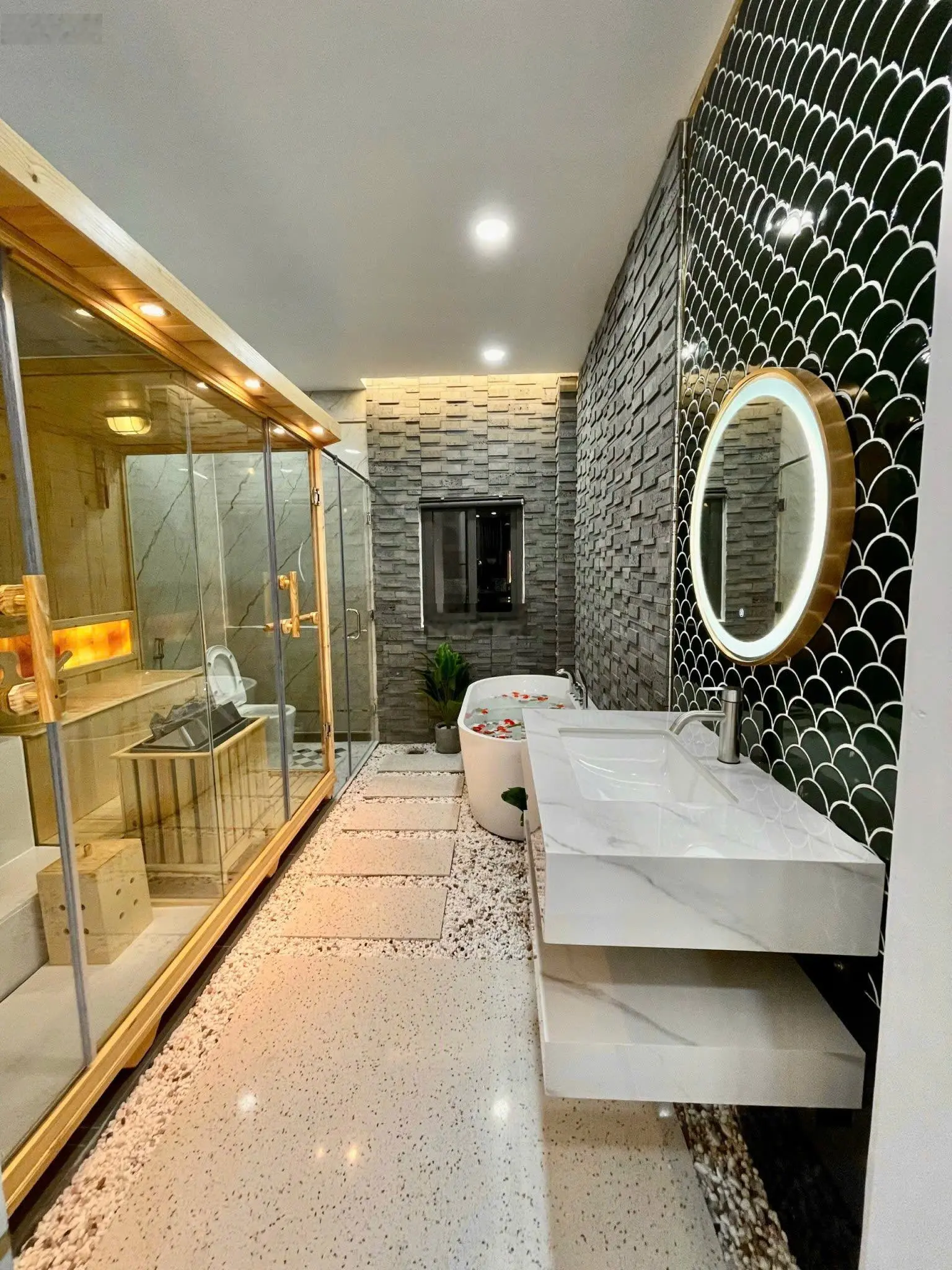 Bán nhà cực hot 7,5 tỷ, full option, xe hơi tận nơi