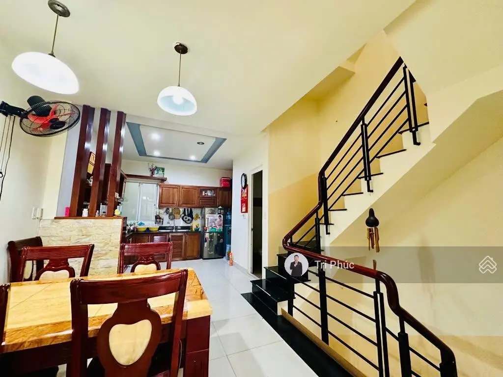 Gấp Bán,MTKD Đường 8m Ngay Ngã 4 Phú Nhuận Hoàng Văn Thụ,50m2x5Tầng Nhỉnh 13ty