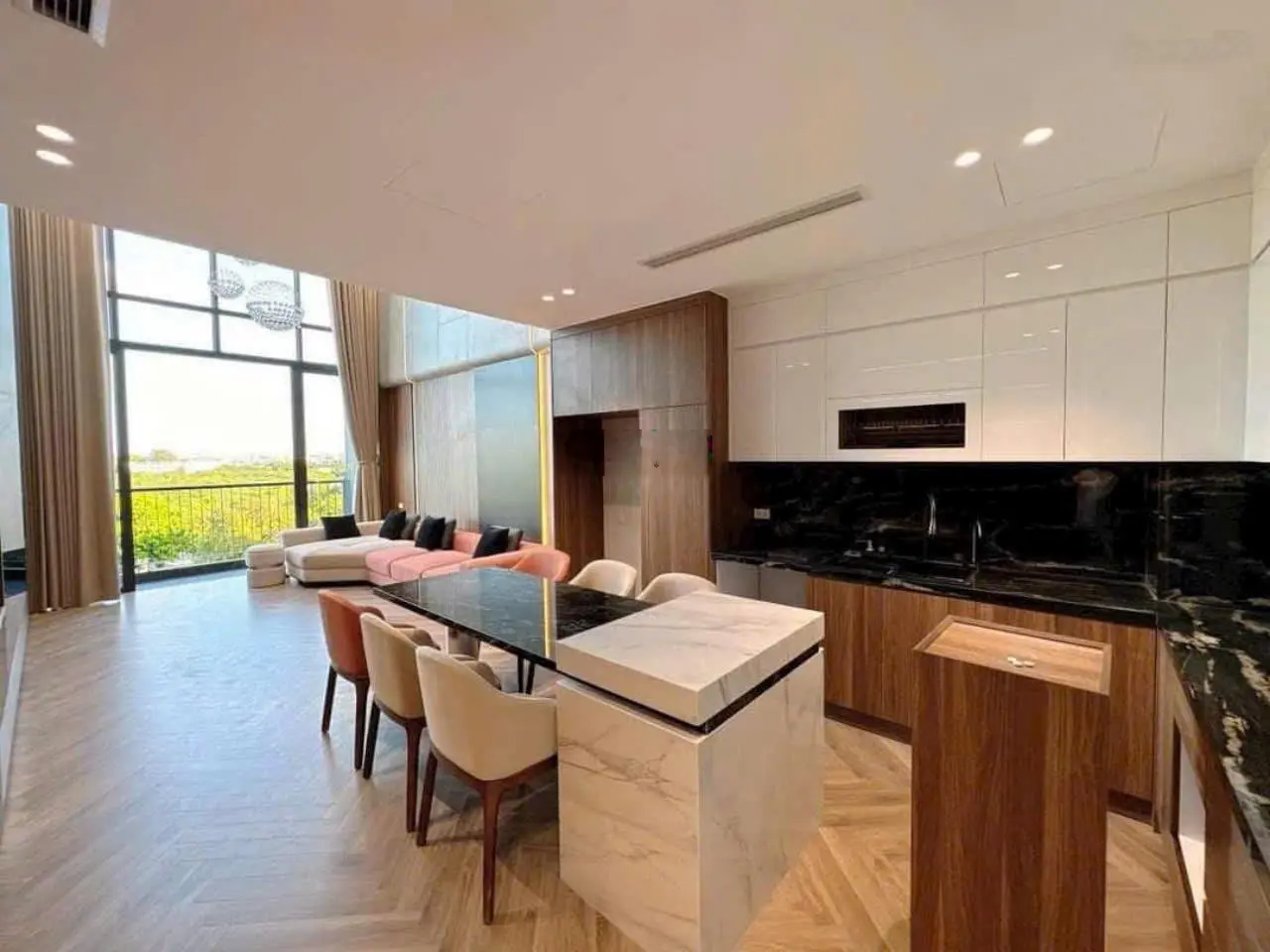 Bán nhà Phố Trạm Long Biên 56m2 x 7 tầng thang máy gara ô tô ngõ thông ô tô tránh kinh doanh tốt