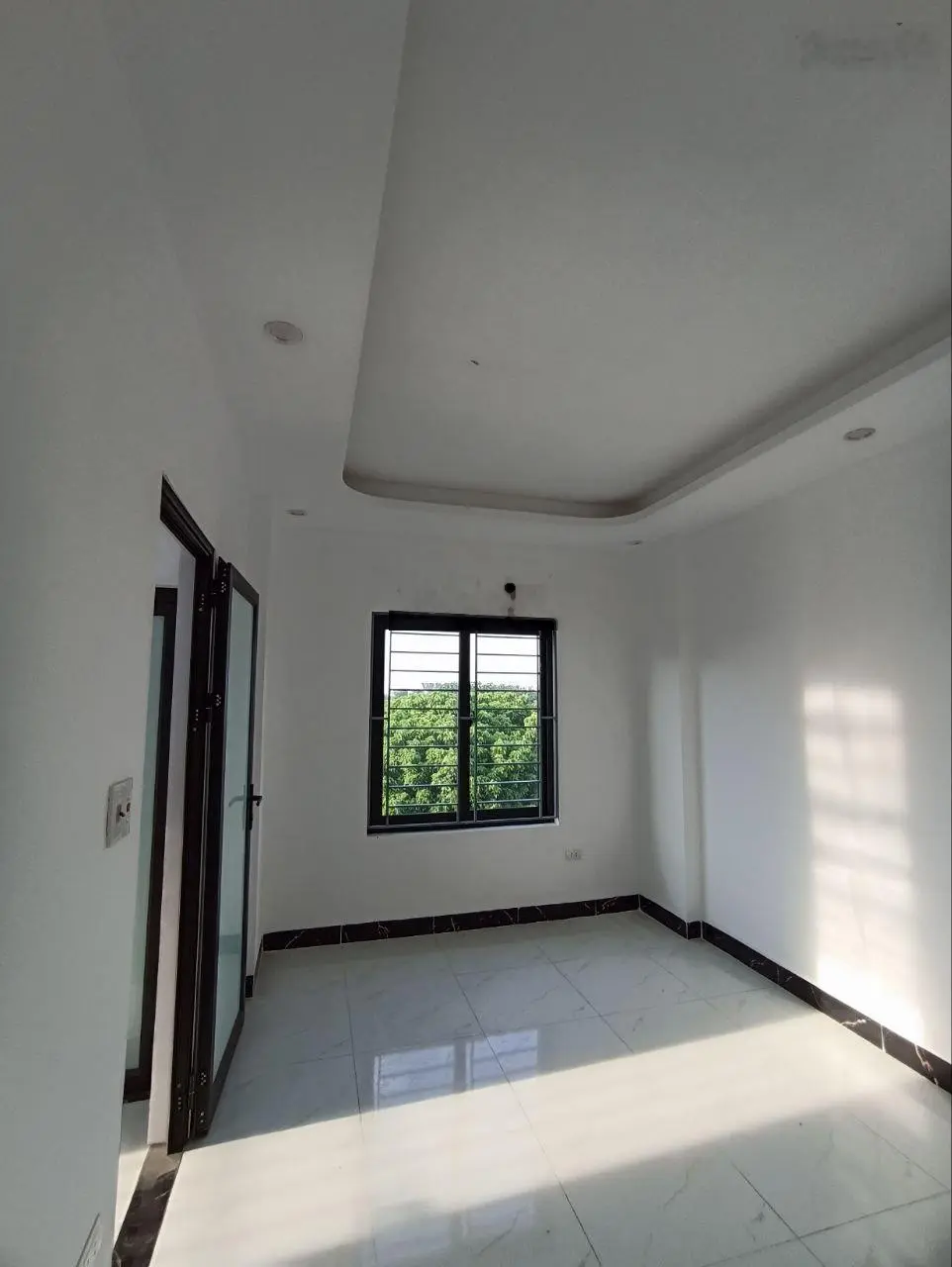 Bán nhà độc lập dân xây, 47m2x3T, giá 2.86 tỷ trung tâm Đại Thành