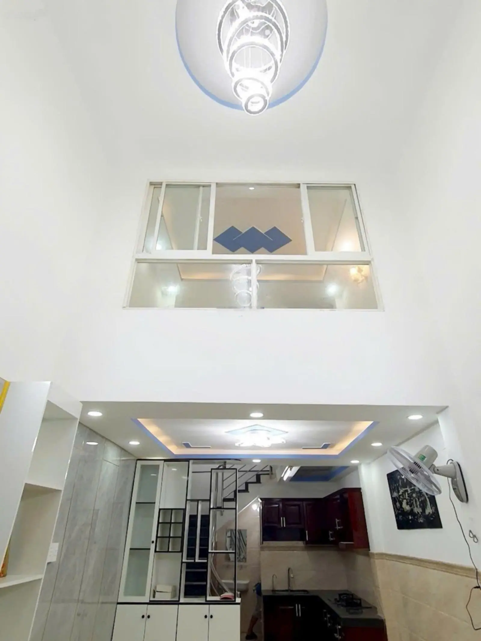 Bán nhà Tạ Quang Bửu, 52m2, ngang 4m, cách 1 căn ra mặt tiền, tặng nội thất cao cấp, đã giảm sâu
