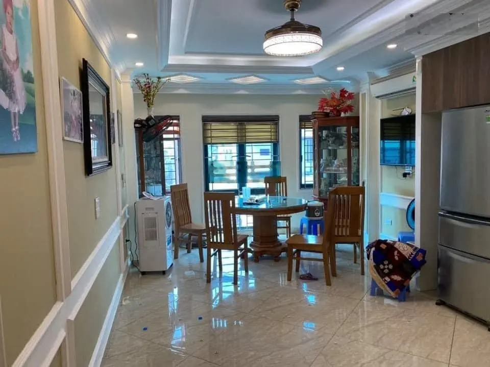 Bán nhà ngõ 1 Phạm Tuấn Tài, Cầu Giấy 80m2, 45 chỗ, cafe, văn phòng, 8 tầng 26 tỷ, 1 nhà ra phố