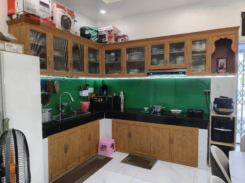 Siêu phẩm bình thạnh - 3 tầng btct lung linh, 4pn khép kín, 4wc - tặng hết nội thất - 2 mặt hẻm trư