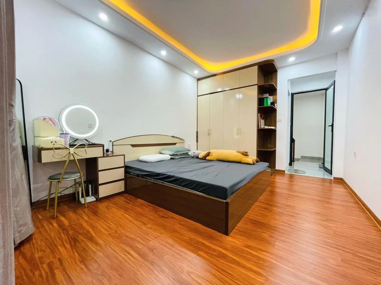 Bỏng tay! Đặng Tiến Đông 2 thoáng, 5m ra ô tô, ô chờ thang máy, dân xây, ngõ thẳng - thông, 63m2x5T