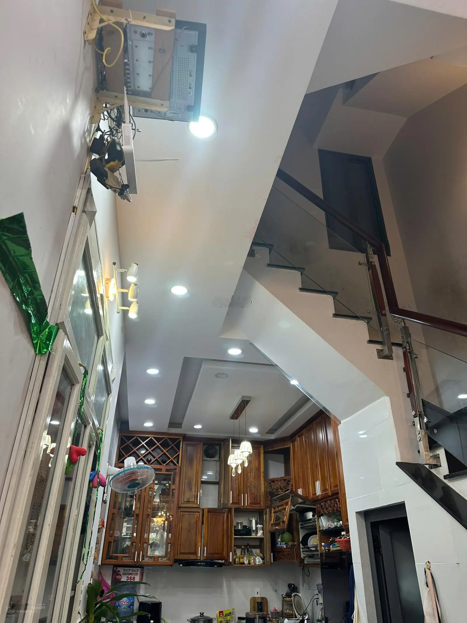 Cần bán nhà chính chủ Nguyễn Tư Giản, hẻm xung kinh doanh nhộn nhịp, nhà mới xây giá rẻ