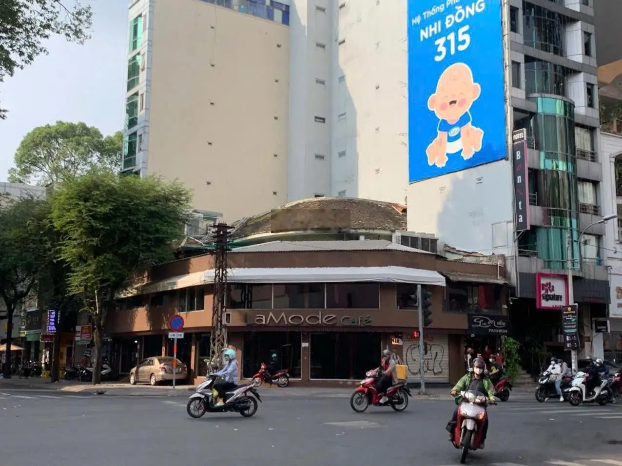 Bán gấp mặt tiền Ký Con P. Nguyễn Thái Bình Quận 1 DT 8m x 18m CTXD 7 Tầng Giá 80 tỷ